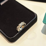 18K T Victoria Vine Ring