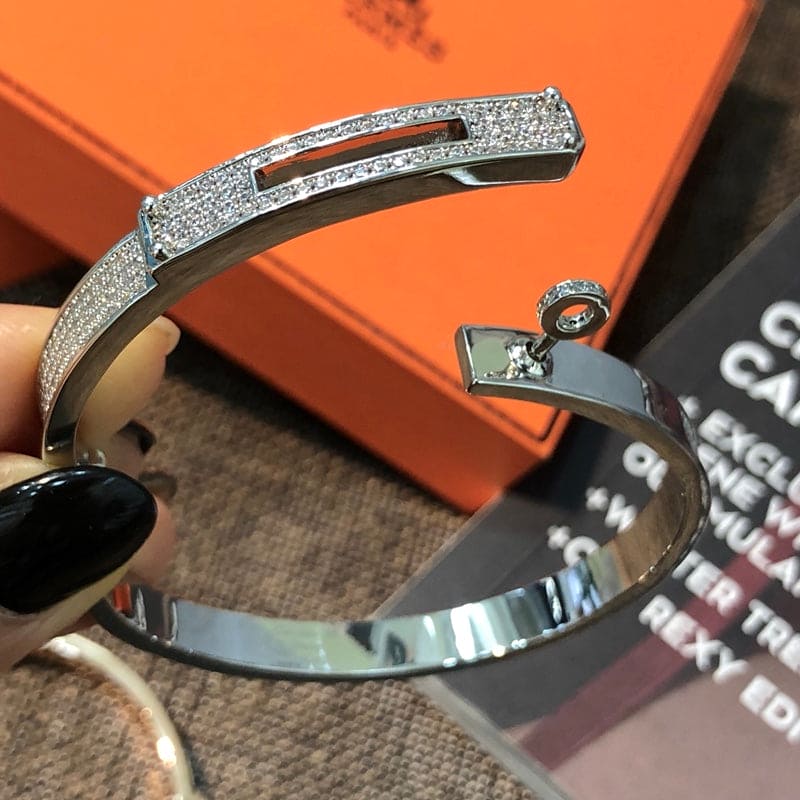 18K White Gold Kelly Diamonds H Bracelet