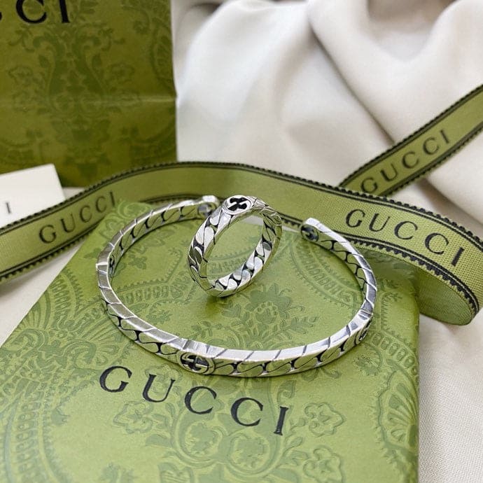 GG Interlocking G Cuff Bracelet