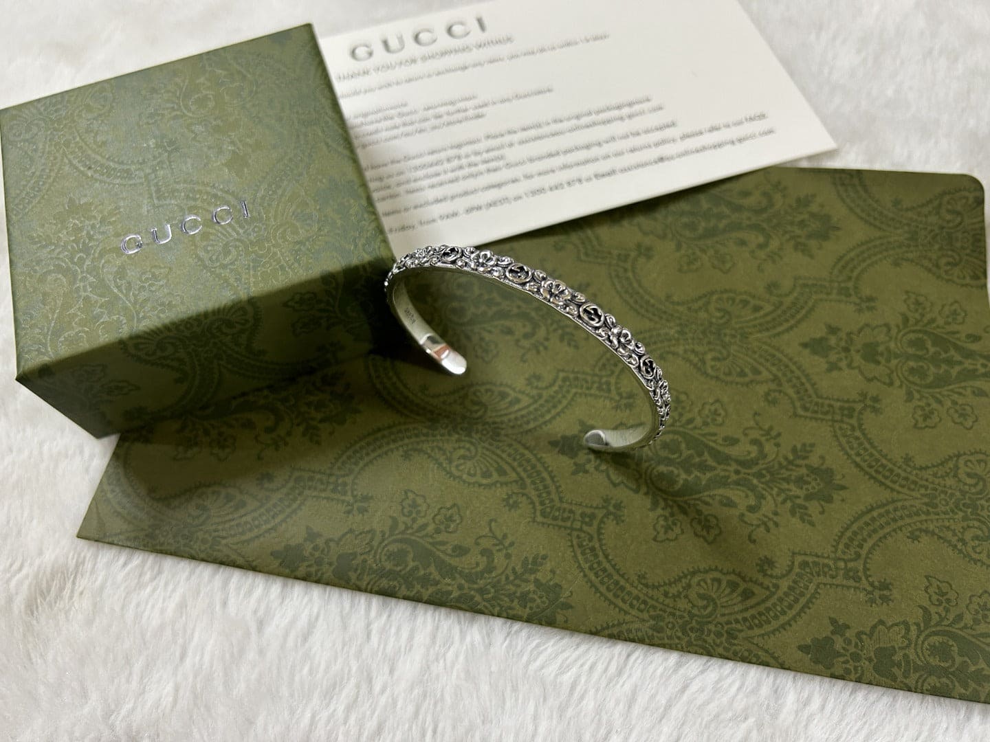 GG Interlocking G Cuff With Flowers Bracelet