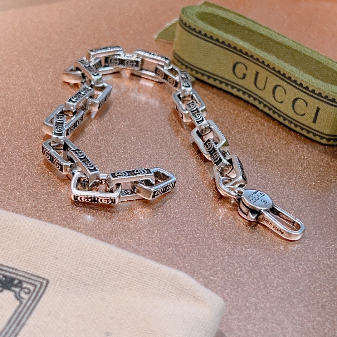 GG Interlocking G Chain Bracelet