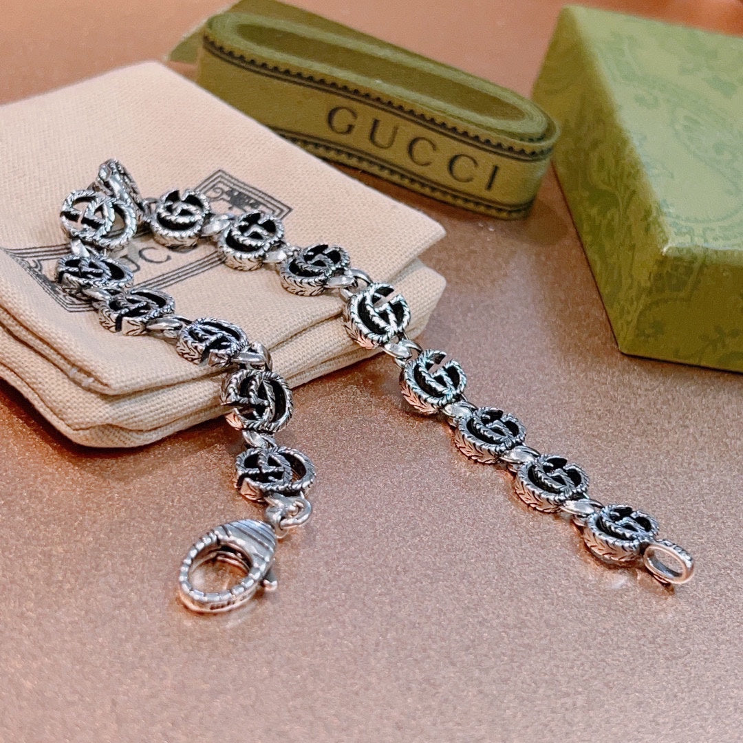 GG Interlocking G Bracelet