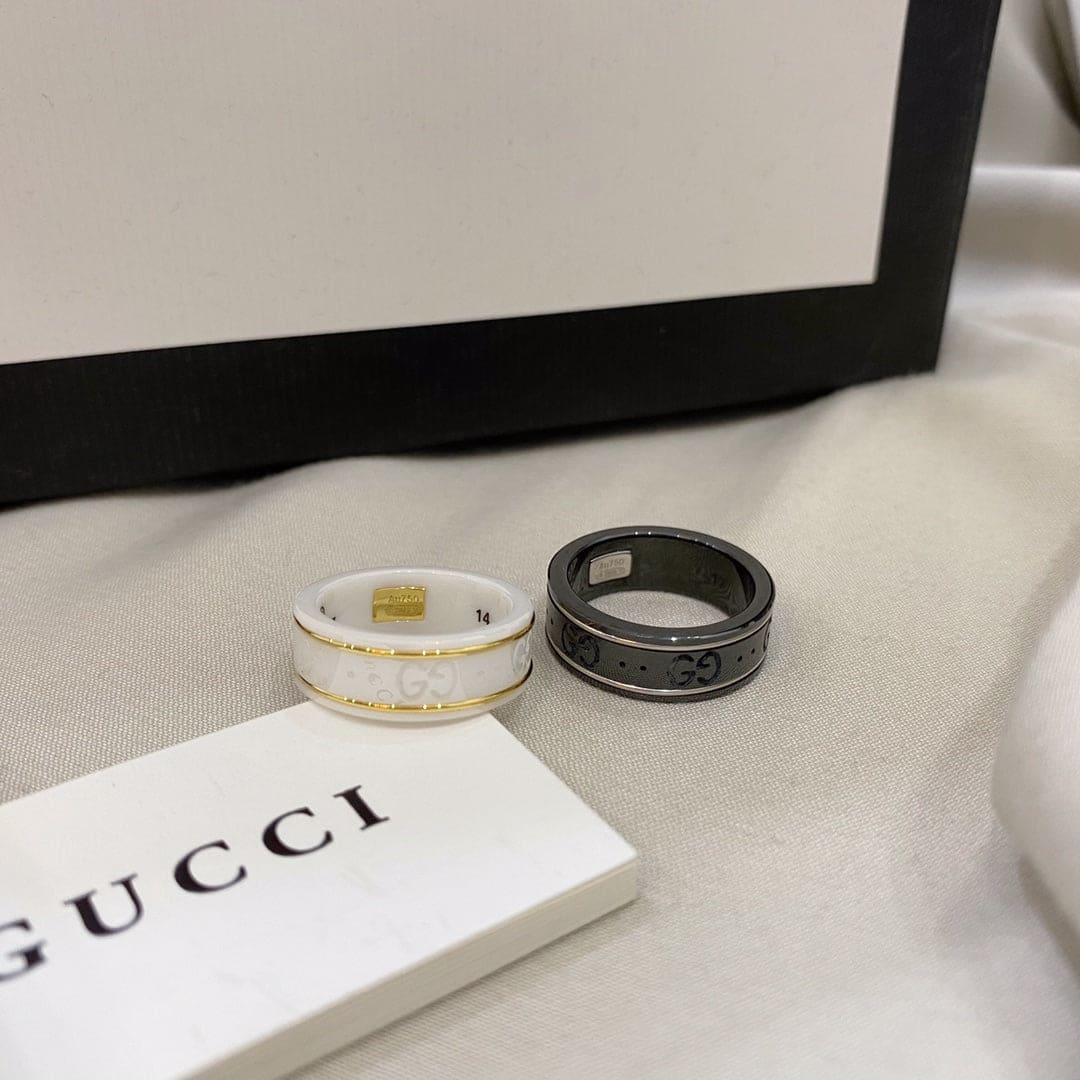 18K GG Icon Black Corundum Ring