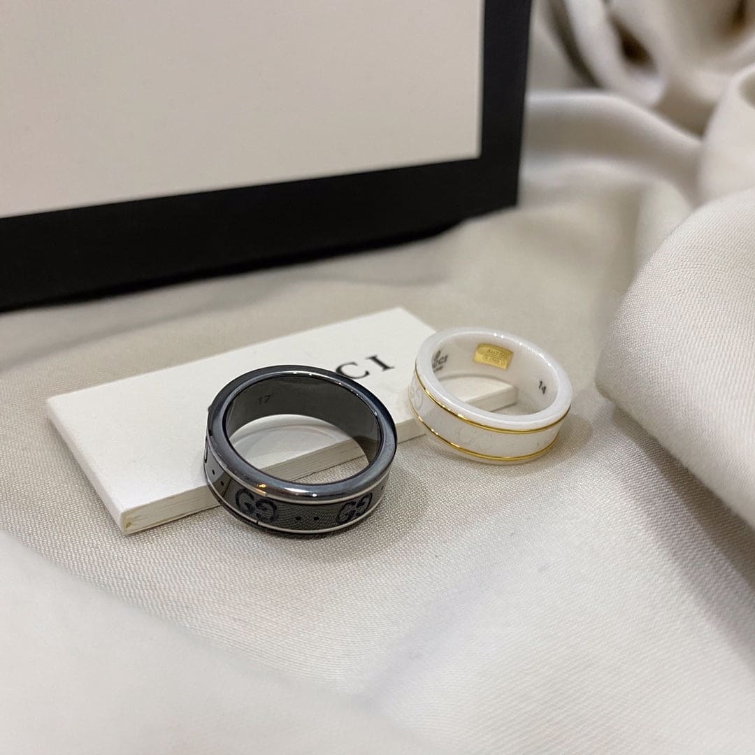 18K GG Icon White Zirconia Ring
