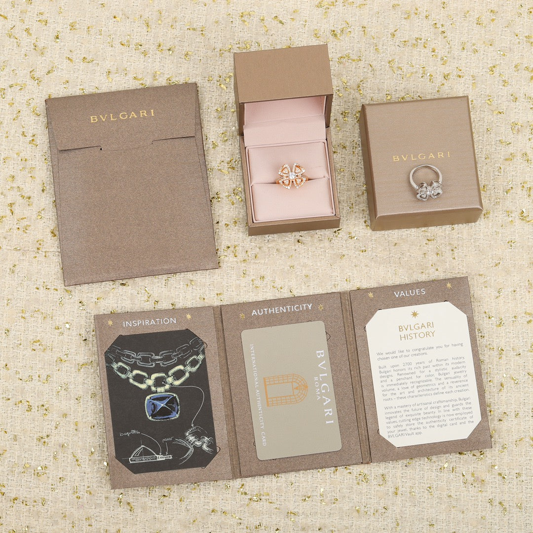 18K BV Fiorever Ring