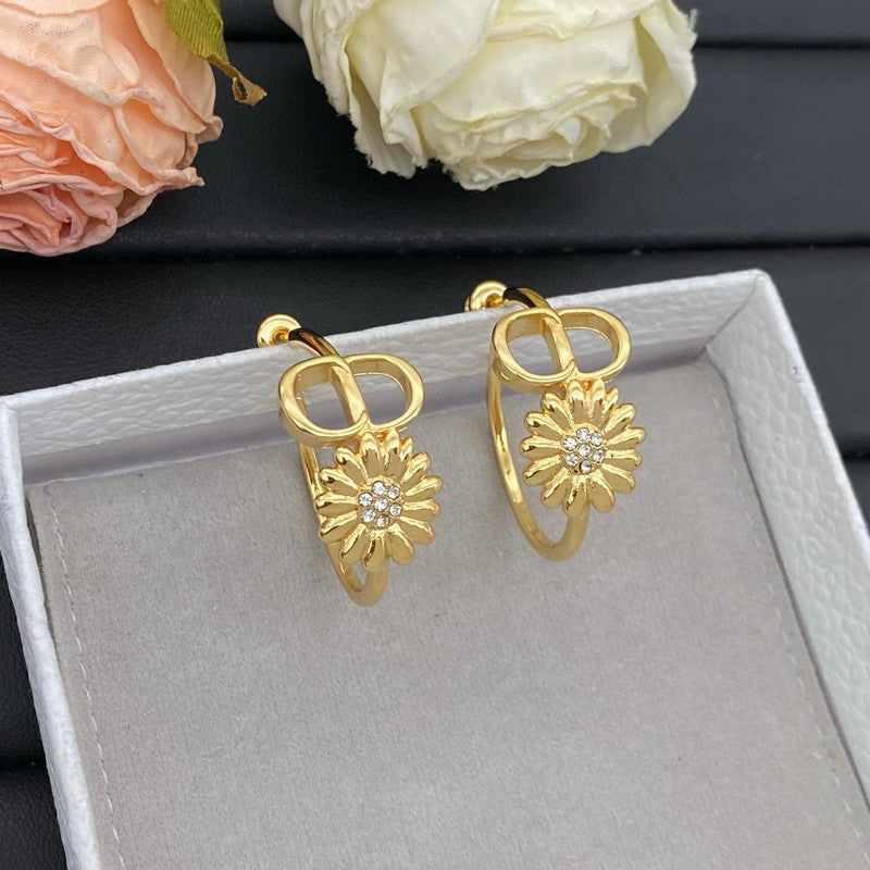 18K CD Flower Diamond Earrings