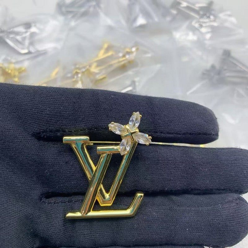 18K Louis Blooming Gold Brooch