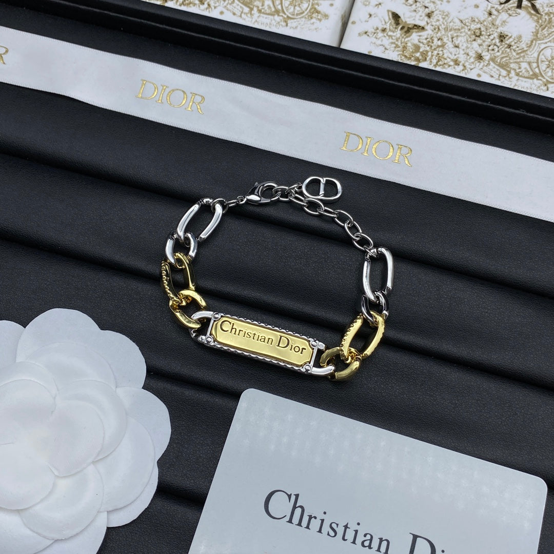 18K Petit CD Bracelet