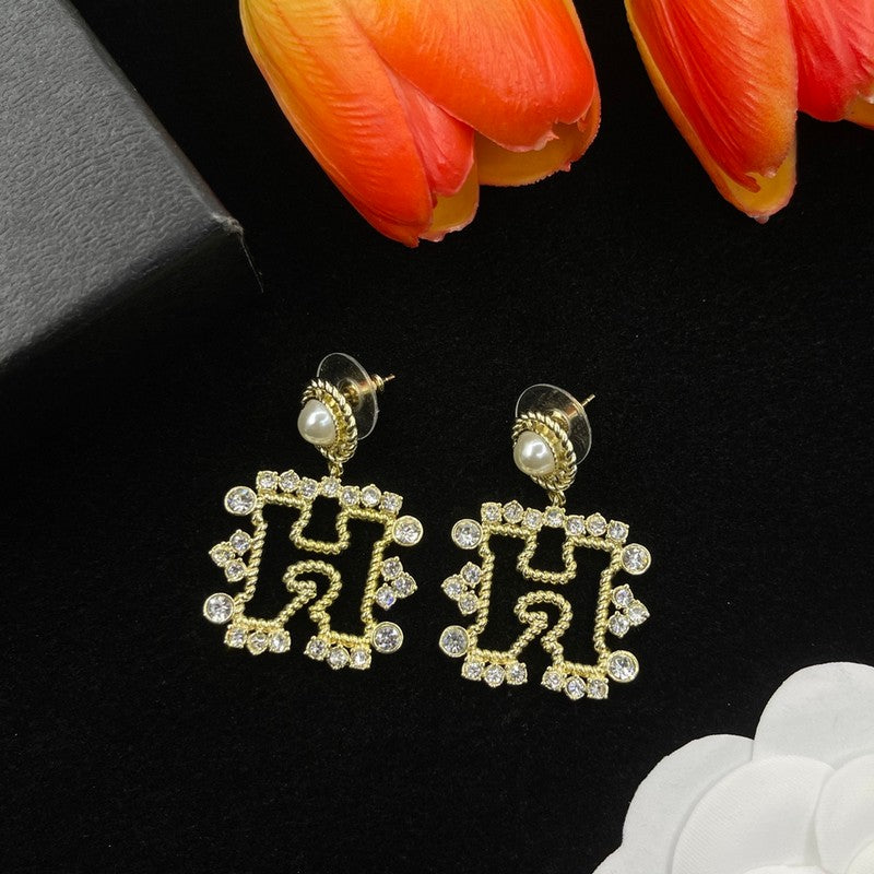 18K CC Diamond Gold Earrings