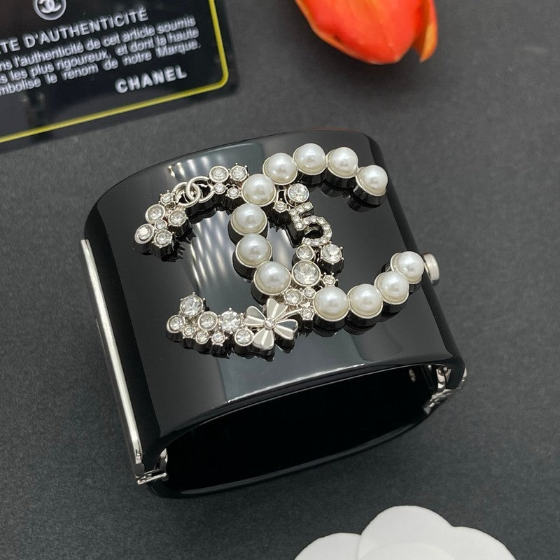 18K CC Pearl & Diamond Black Cuff Bracelet