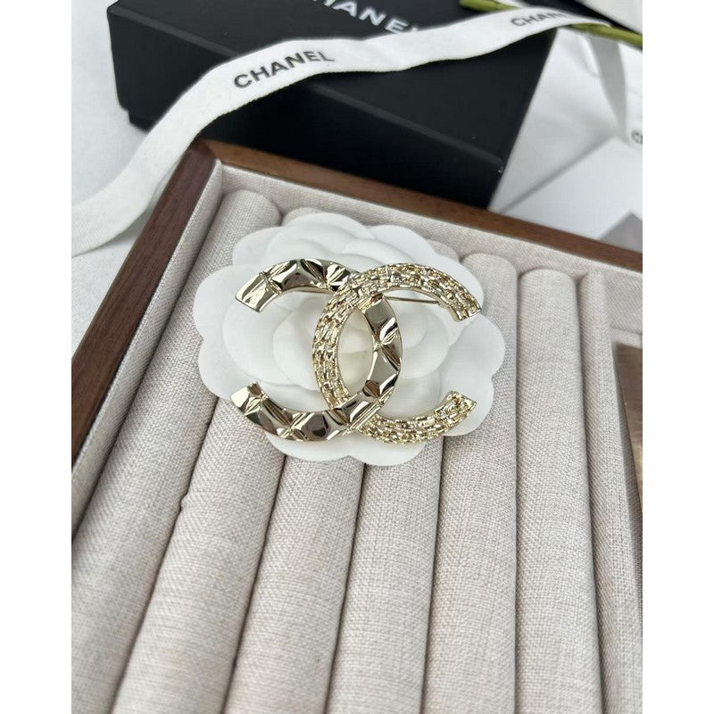 18K CC Gold Brooch