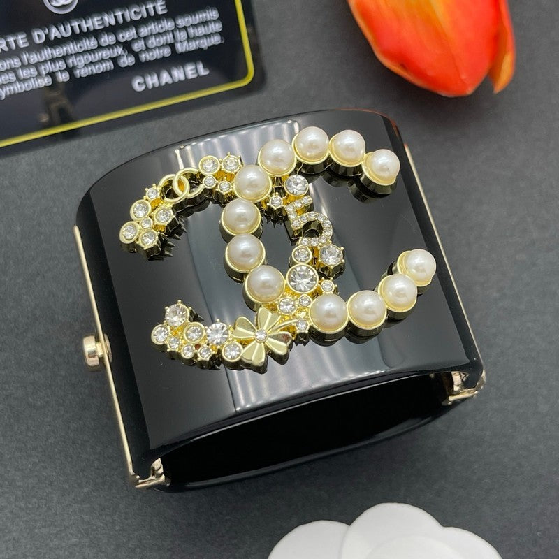 18K CC Pearl & Diamond Black Cuff Bracelet