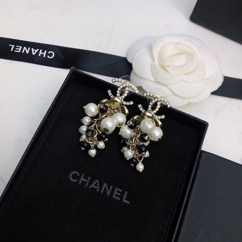 18K CC Black & White Pearl Gold Earrings