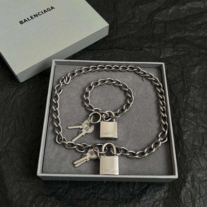 18K BB Vintage Chain Bracelet