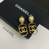 18K CC Black & White Pearl Gold Earrings