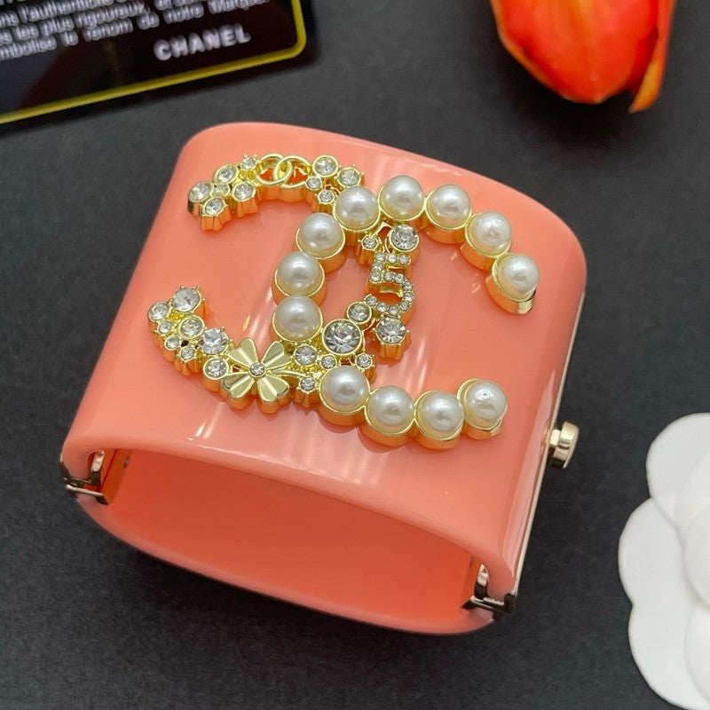 18K CC Pearl & Diamond Pink Cuff Bracelet