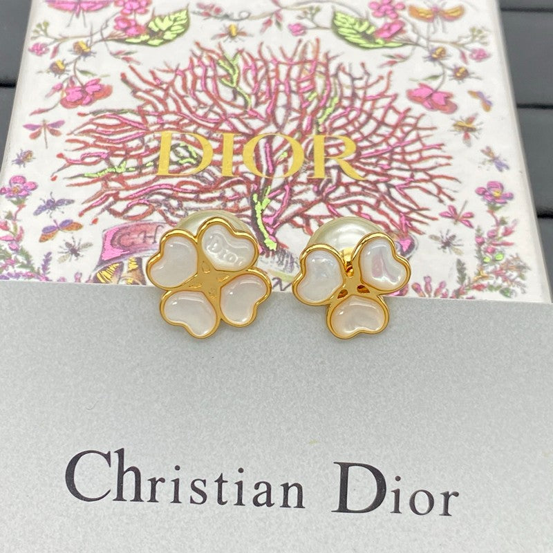18K CD Clover Pearl Earrings