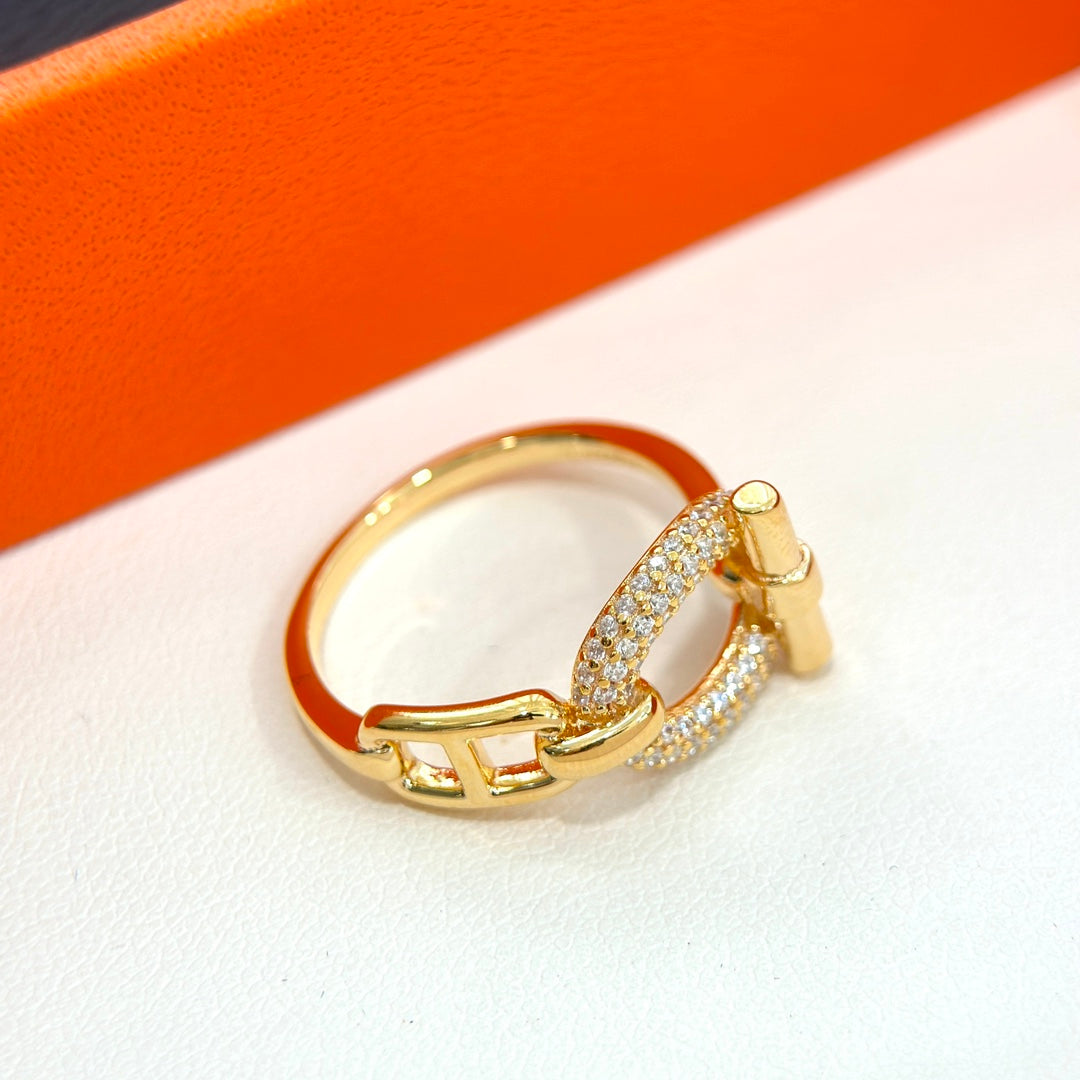 18K Adage H Ring