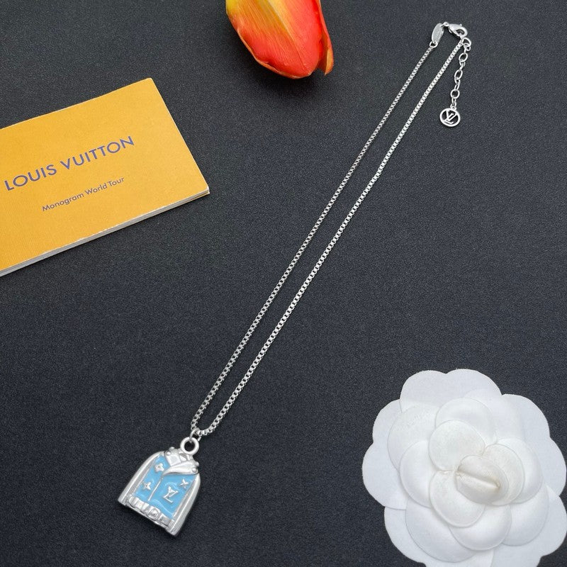 18K Louis Dress Gold Necklace