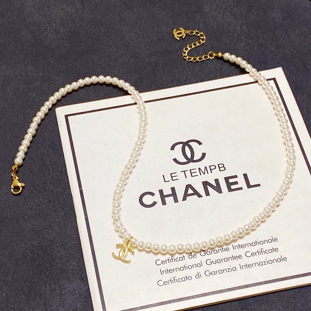 18K CC Pearls Choker Necklace