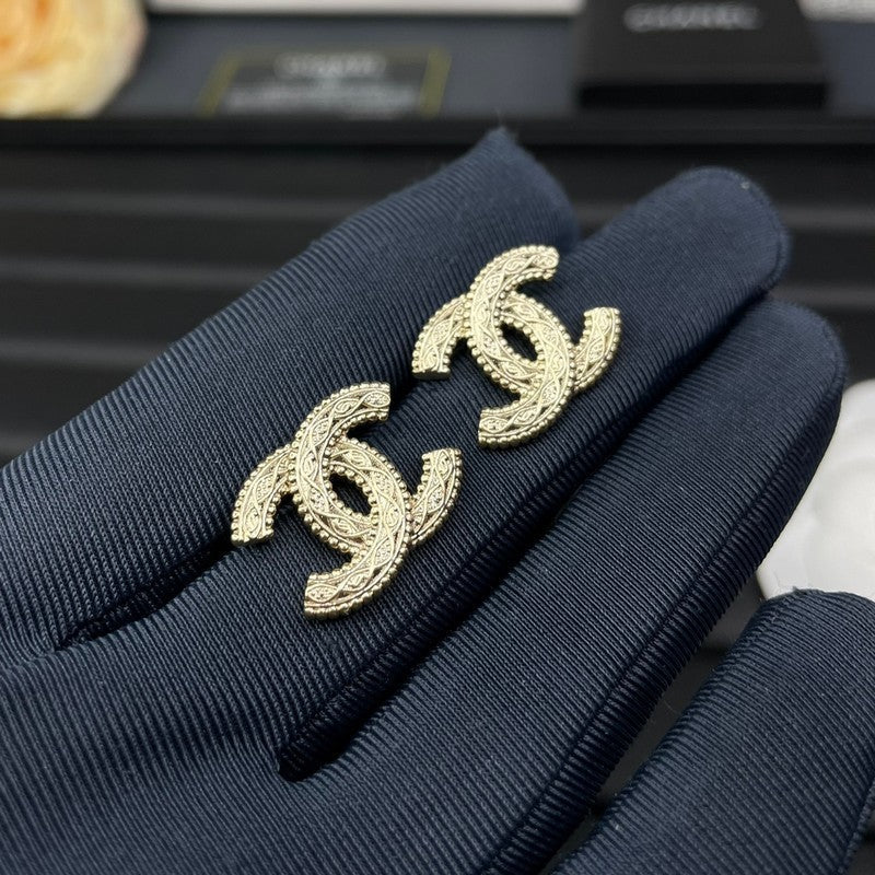 18K CC Relief Gold Earrings