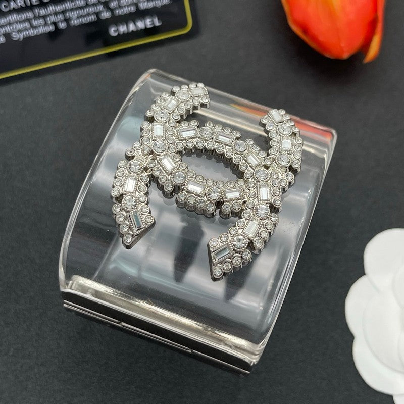 18K CC Pearl Diamond Transparent Cuff Bracelet