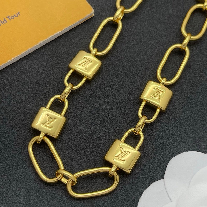 18K Louis Lock Gold Chain Necklace