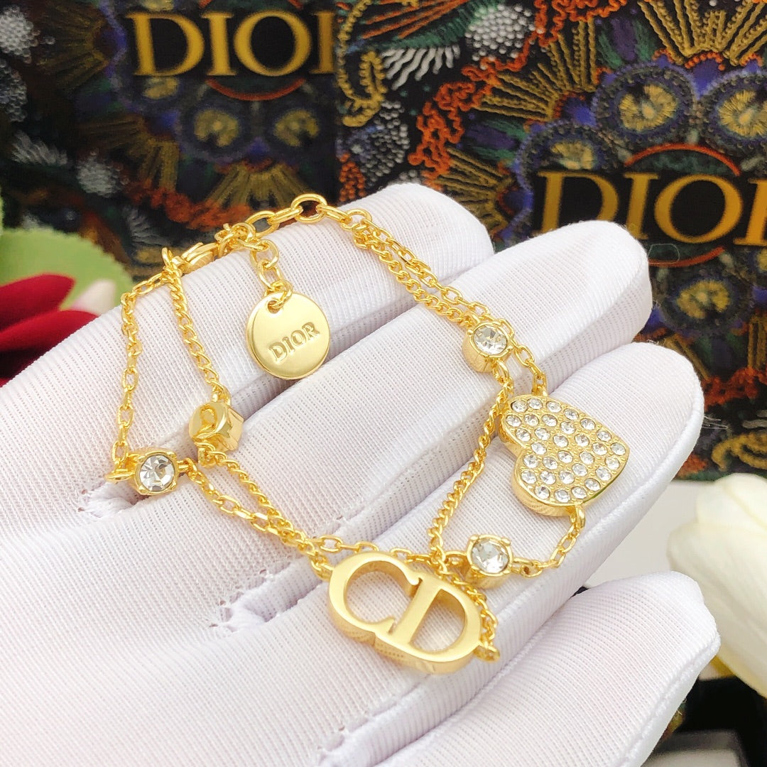 18K Petit CD Heart Diamonds Bracelet