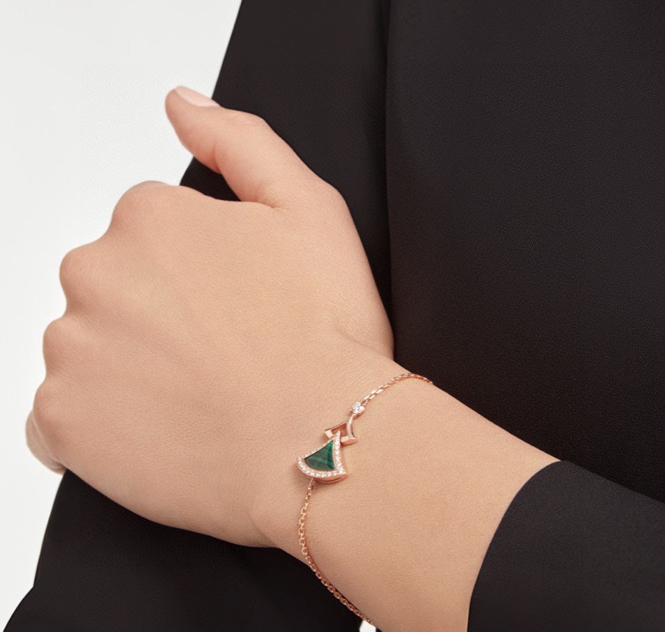 18K Divas' Dream Malachite Bracelet