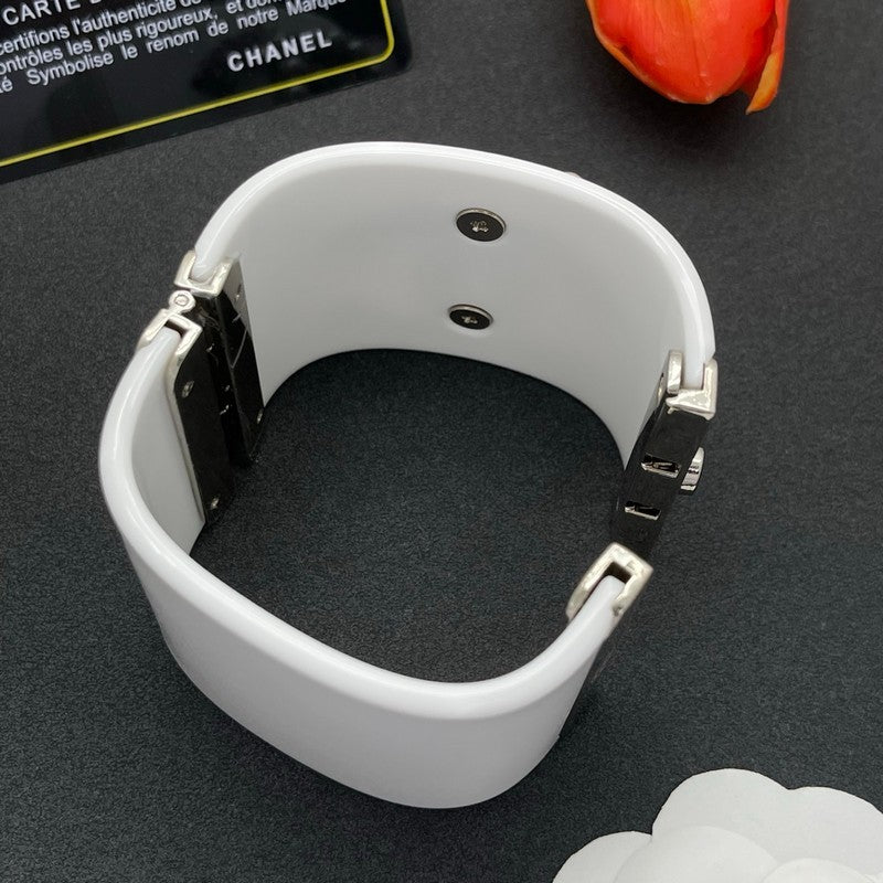 18K CC Pearl & Diamond White Cuff Bracelet