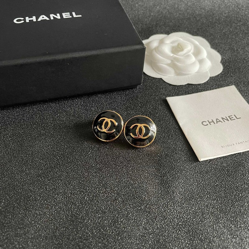 18K CC Black & White Round Gold Earrings