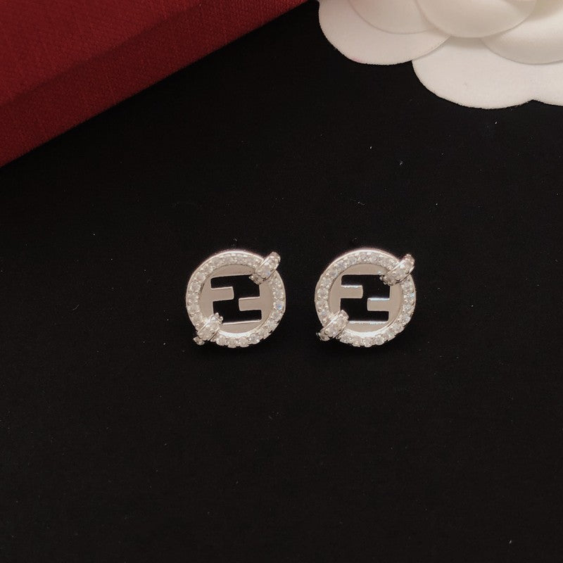18K F Diamond Gold Earrings