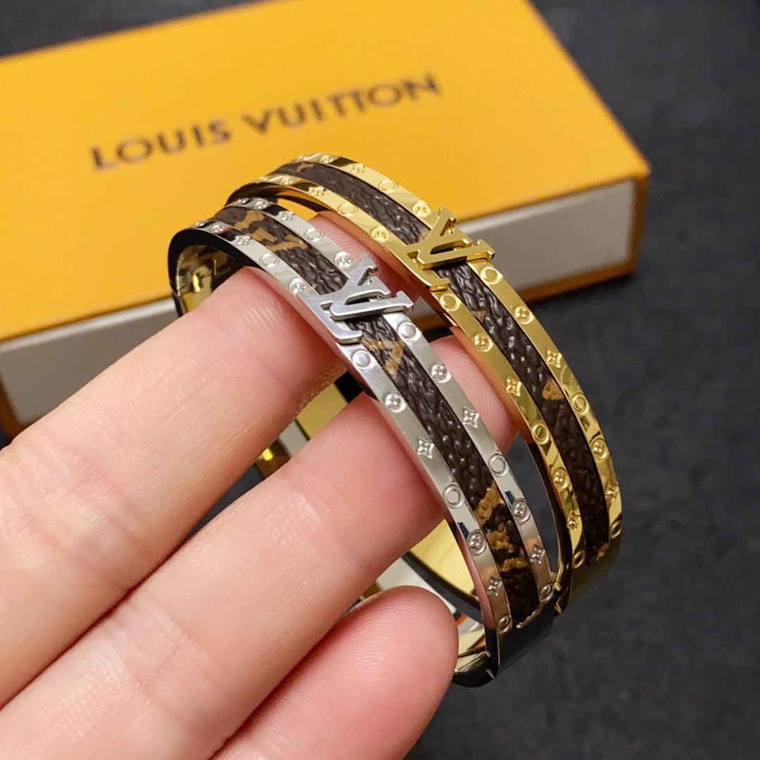 18K Louis Vintage  Leather Bracelet