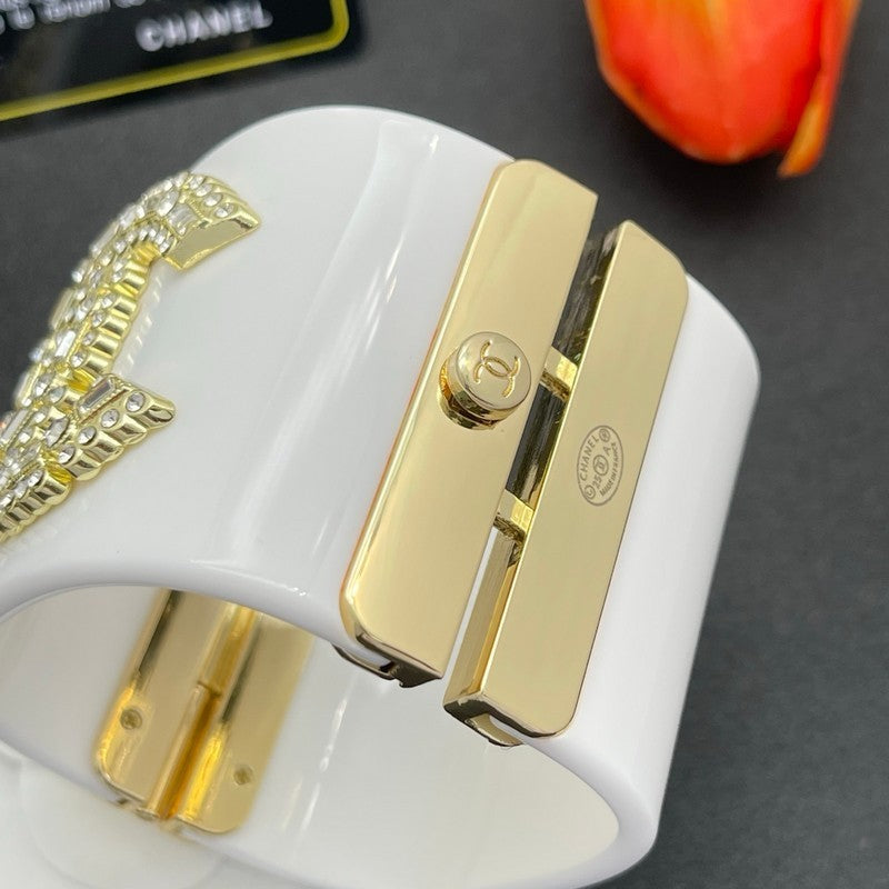 18K CC Pearl Diamond White Cuff Bracelet